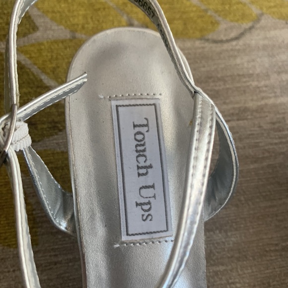 Touch Ups Sandals by Benjamin Walk - Picture 2 of 8